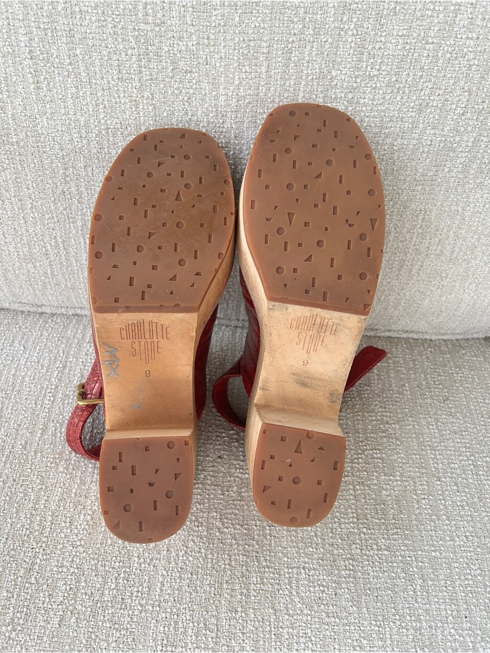 Charlotte Stone Red Croc-Embossed Leather Platform Clogs - Picture 5 of 5